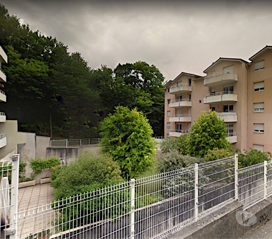 Location appartement Isère St Martin le Vinoux - 38950 - Photos Vivastreet APPT.2pièces+cuisine 50m²