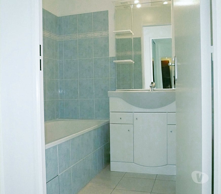 Location appartement Isère St Martin le Vinoux - 38950 - Photos Vivastreet APPT.2pièces+cuisine 50m²