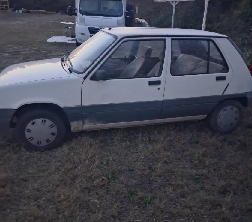 Vente voiture Nimes Nimes - Photos Vivastreet Renault super 5GTL