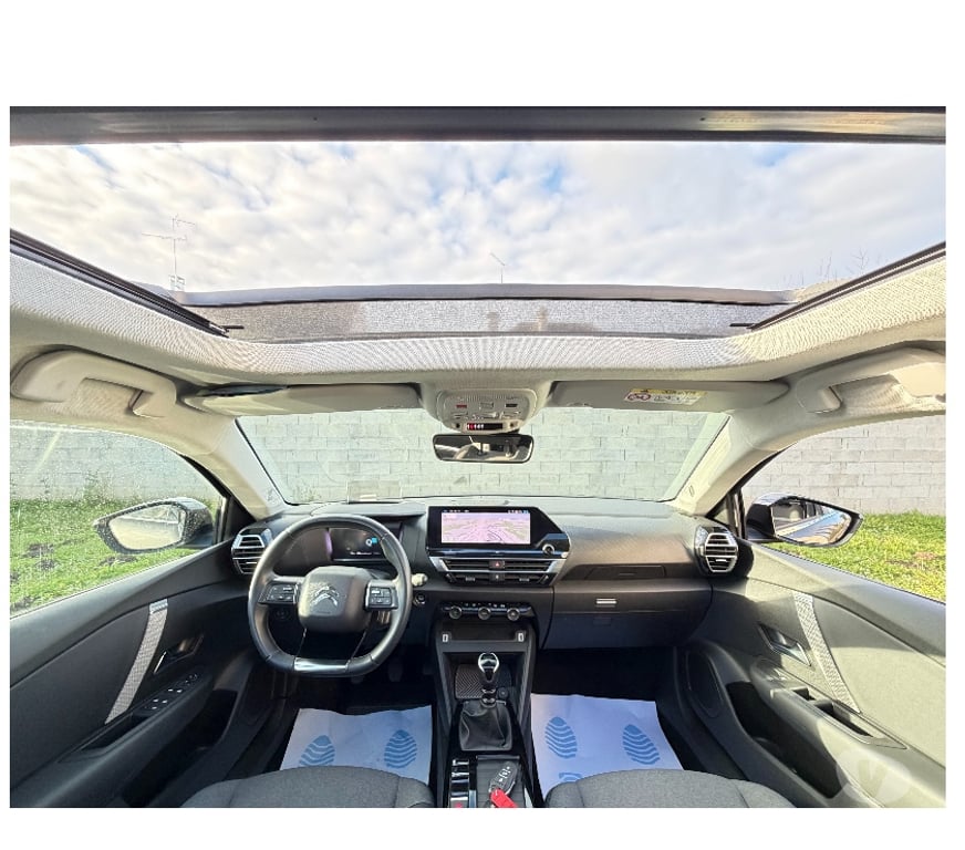 Voiture d'occasion Oise Nogent sur Oise - 60180 - Photos Vivastreet CITROEN C4 SHINE PACK 130CH ESSENCE AN 03 2023 16385 km