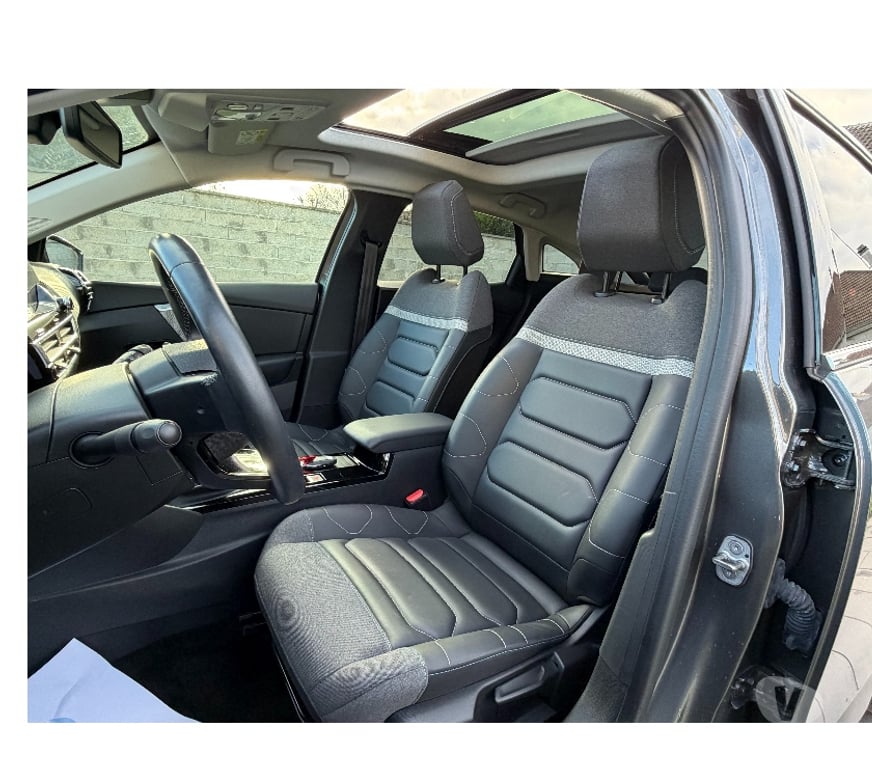 Voiture d'occasion Oise Nogent sur Oise - 60180 - Photos Vivastreet CITROEN C4 SHINE PACK 130CH ESSENCE AN 03 2023 16385 km