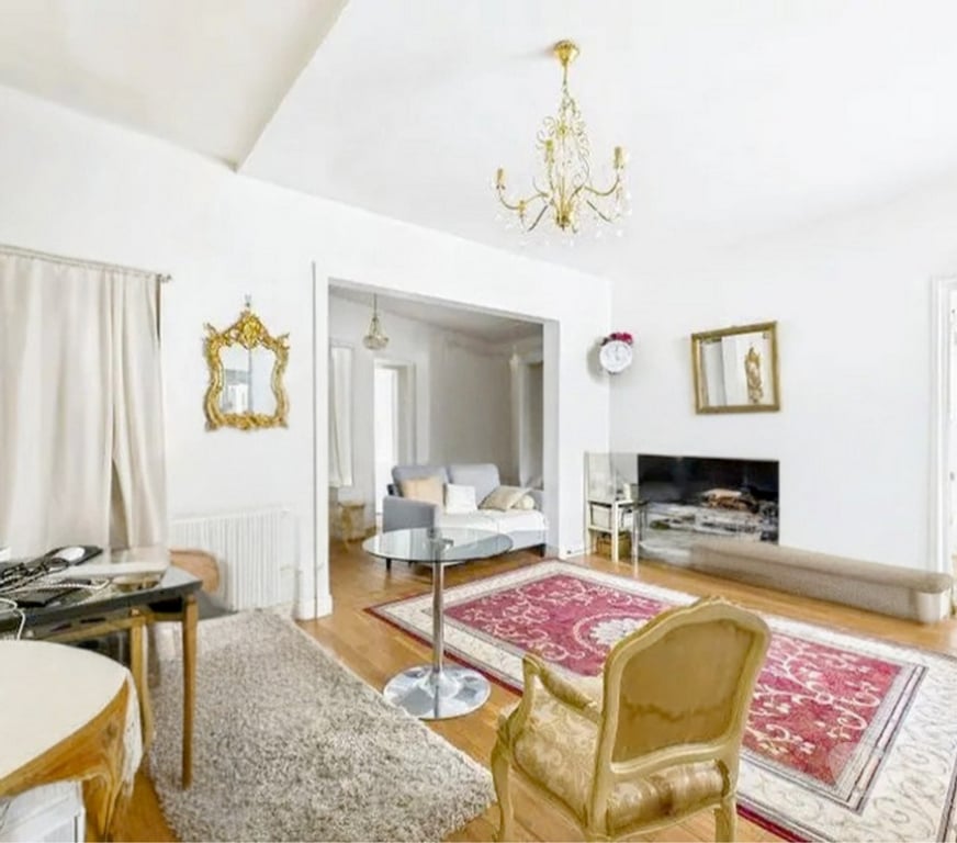 bureaux locaux Paris Paris 9ème ardt - 75009 - Photos Vivastreet Bureaux, pour 1 personne