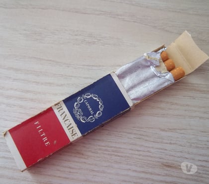 Collection Valognes Manche - Photos Vivastreet échantillon gratuit publicitaire CAPORAL collection vintage