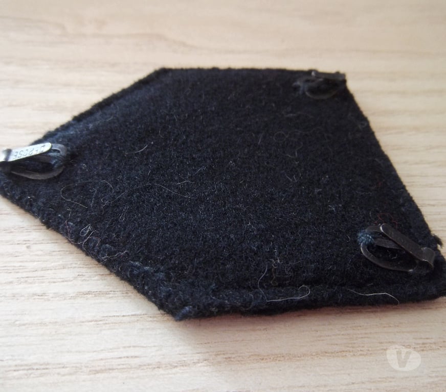 Collection Manche Valognes - 50700 - Photos Vivastreet grade galon modèle 45 caporal chef ADL écusson insigne