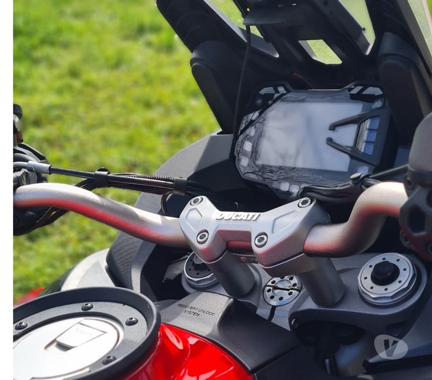 Moto d'occasion Bouches-du-Rhône St Mitre les Remparts - 13920 - Photos Vivastreet Multistrada 1260 enduro