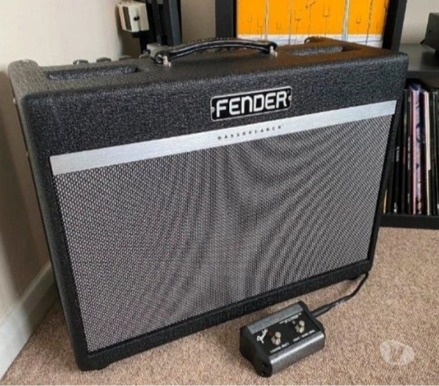 Instruments de musique Vendée La Roche sur Yon - 85000 - Photos Vivastreet Ampli guitare lampes Fender Bassbreaker 30R : 30W tubes