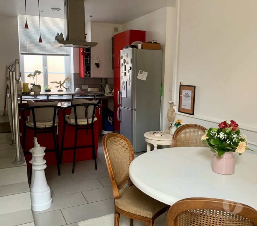 Location appartement Allier St Pourcain sur Sioule - 03500 - Photos Vivastreet Appartement T2bis - centre ST POUCAIN SIOULE