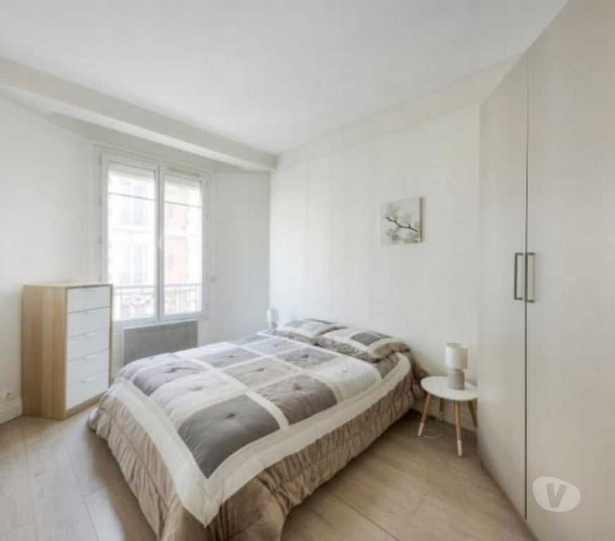 Colocations Paris Paris 8ème ardt - 75008 - Photos Vivastreet Chambre privée 22m² dans F3 de 95m² à Paris 75008