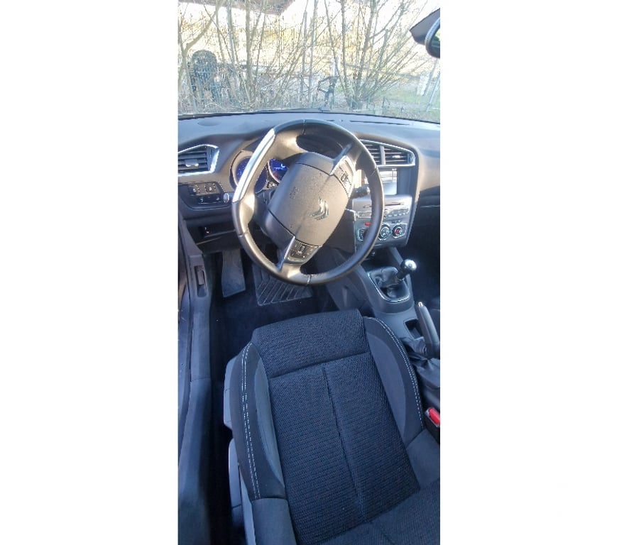 Voiture d'occasion Bas-Rhin Oberschaeffolsheim - 67203 - Photos Vivastreet C4 PURETECH 110 BVM MILLENIUM