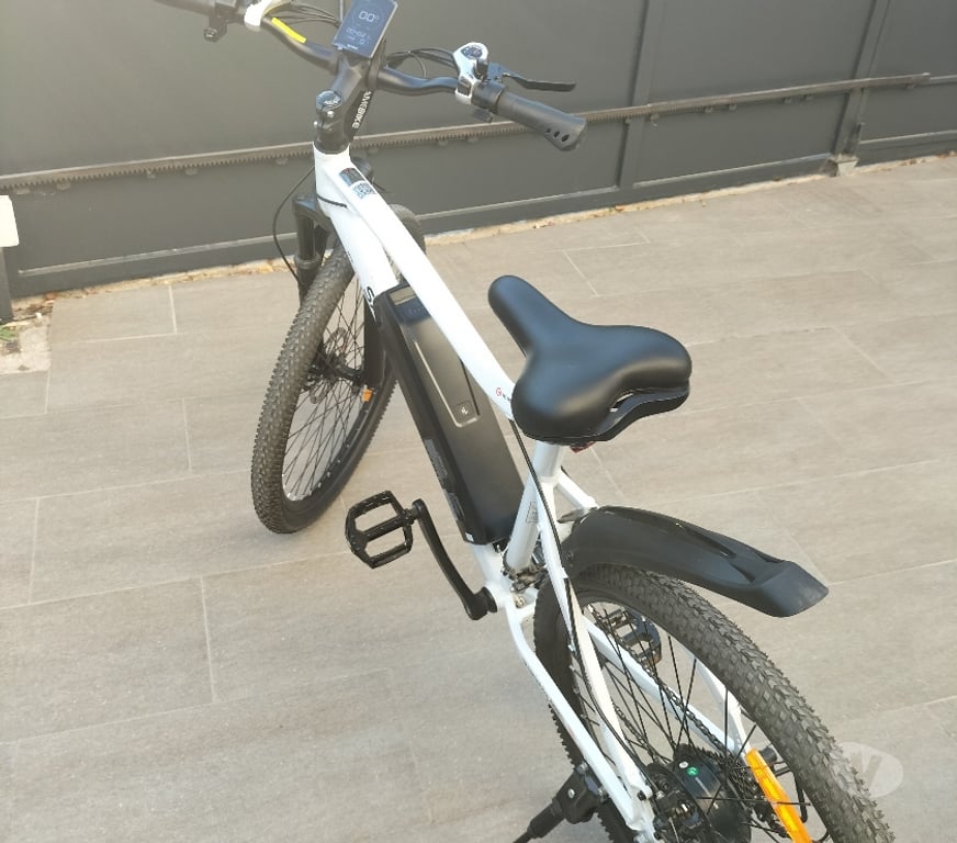 Matériel de sport Bouches-du-Rhône St Mitre les Remparts - 13920 - Photos Vivastreet VEND VELO ELECTRIQUE NEUF