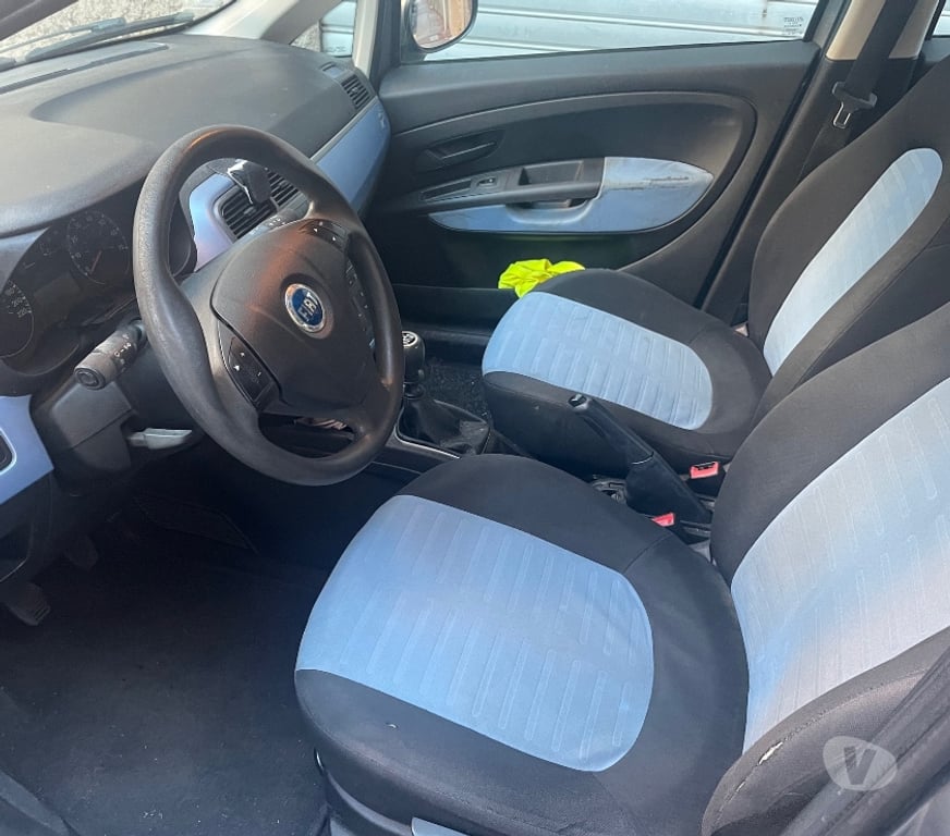Voiture d'occasion Var Toulon - Photos Vivastreet FIAT PUNTO GRANDE