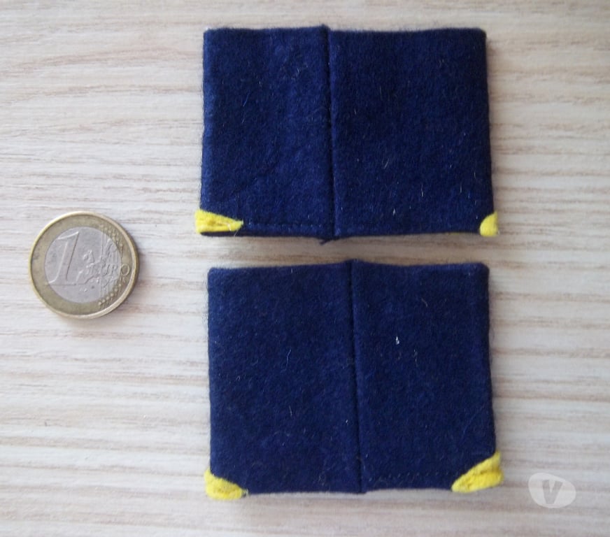 Collection Manche Valognes - 50700 - Photos Vivastreet escadron régiment militaire lot passants épaulettes