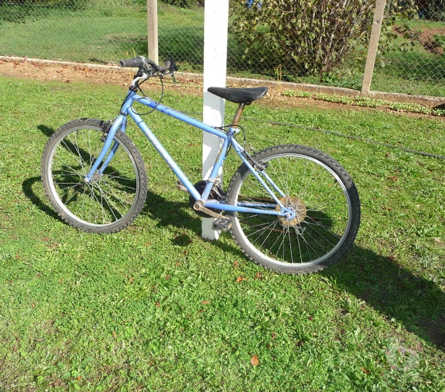 Matériel de sport Vienne Cenon sur Vienne - 86530 - Photos Vivastreet VELO POUR GARCON