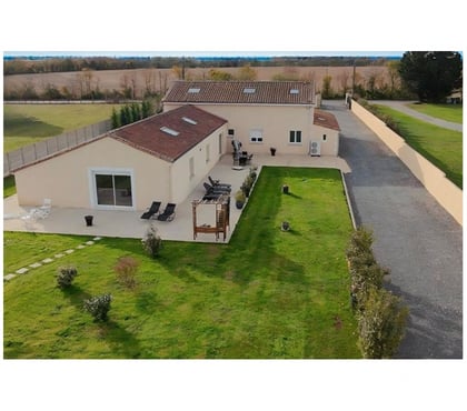 Vente Maison Rom Deux-Sèvres - Photos Vivastreet Maison Villa 2008 de 240 m2 + Espace piscine intérieure