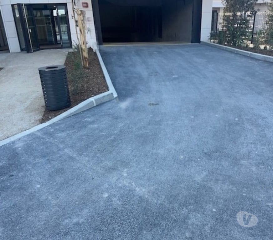 Parkings - Garages Bouches-du-Rhône Marseille - Photos Vivastreet Box neuf fermé dans résidence neuve sécurisée