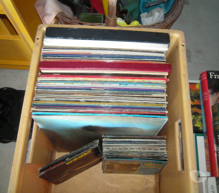 Collection Hérault Villeveyrac - 34560 - Photos Vivastreet VENDS DES VINYLS ORIGINAUX D EPOQUE DE SORTIE .