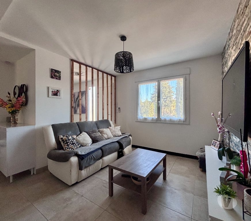 Appartement meublé Hérault Clermont l'Herault - 34800 - Photos Vivastreet Appartement modulable + Terrasse Balcon + Jardin + Parkings