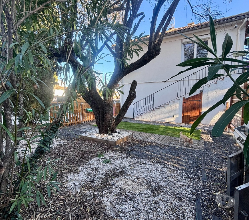 Appartement meublé Hérault Clermont l'Herault - 34800 - Photos Vivastreet Appartement modulable + Terrasse Balcon + Jardin + Parkings