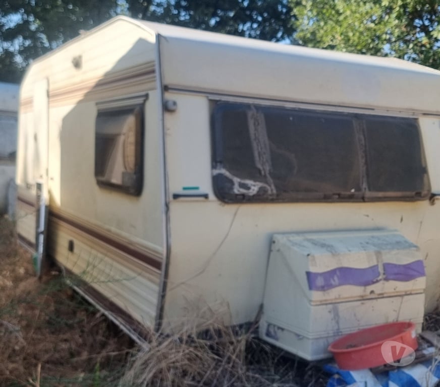 Caravane d'occasion Var La Crau - 83260 - Photos Vivastreet vends caravanes