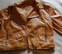 Blouson couleur or