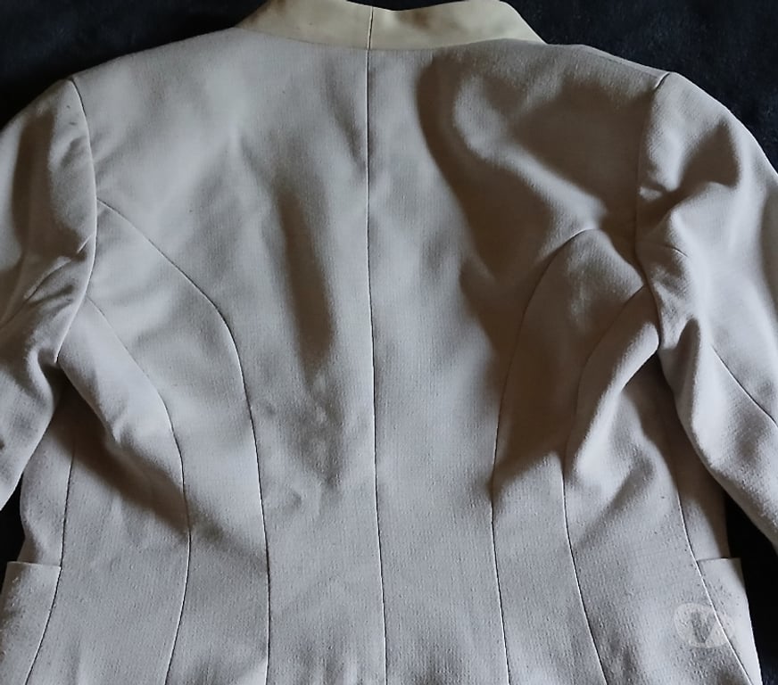 Vêtements occasion Morbihan Plouay - 56240 - Photos Vivastreet Veste courte d'été