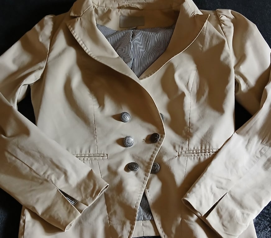 Vêtements occasion Morbihan Plouay - 56240 - Photos Vivastreet Veste pour l'été