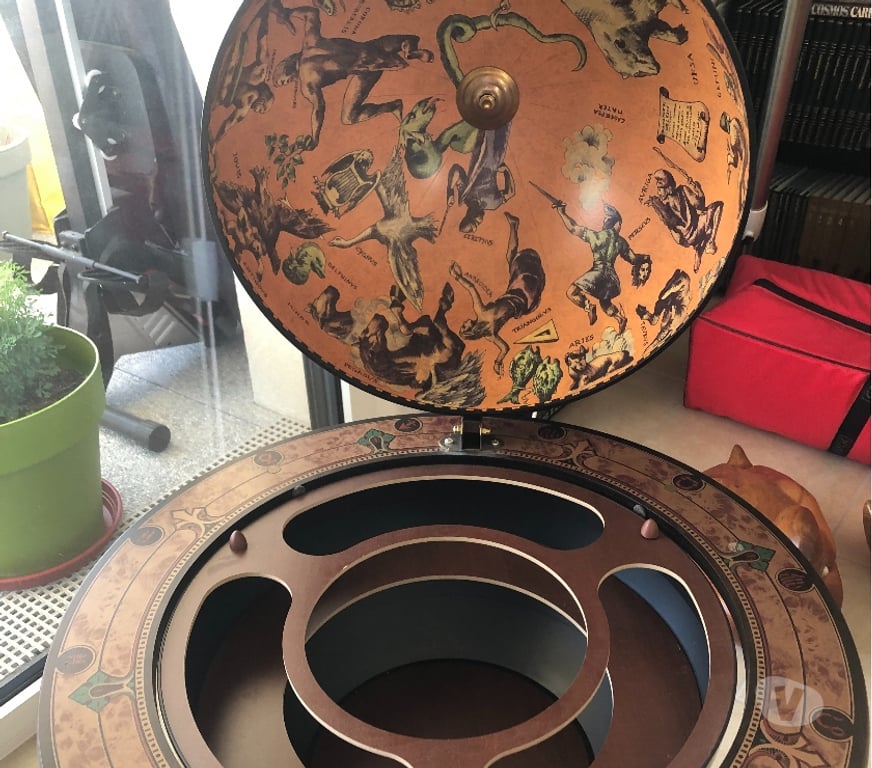 Ameublement & art de la table Charente-Maritime La Rochelle - 17000 - Photos Vivastreet GRAND BAR GLOBE MARQUE ZAFFOLI : 240 Euros