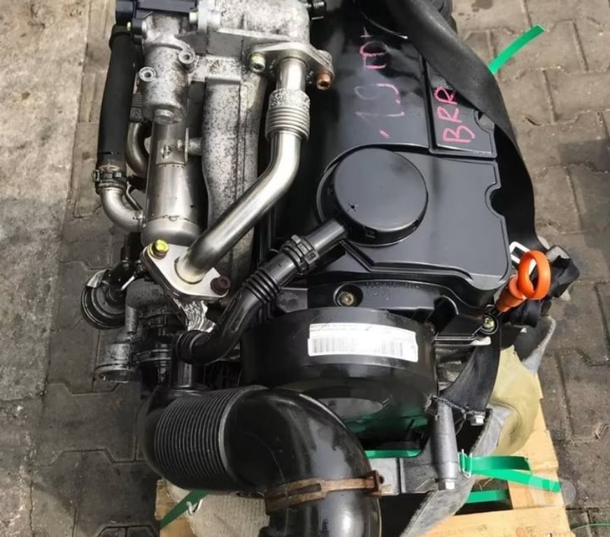 Pièces et services auto Paris Paris 9ème ardt - 75009 - Photos Vivastreet Moteur VOLKSWAGEN 1.9TDI code BRR BRS Ensemble Garantie d'un