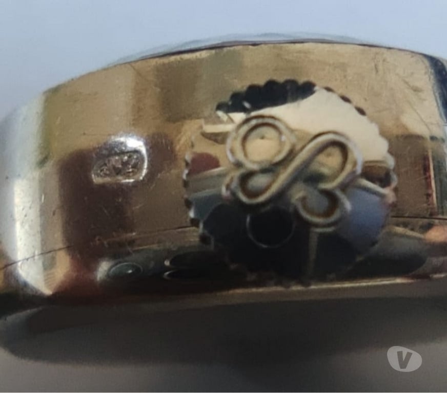 Collection Val-d'Oise Bernes sur Oise - 95340 - Photos Vivastreet TOP : Montre Ancienne ERNEST BOREL OR 18K 1940-1960