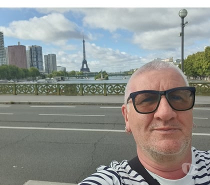 Services ménagers Paris 16ème ardt Paris - Photos Vivastreet Homme sérieux ménage