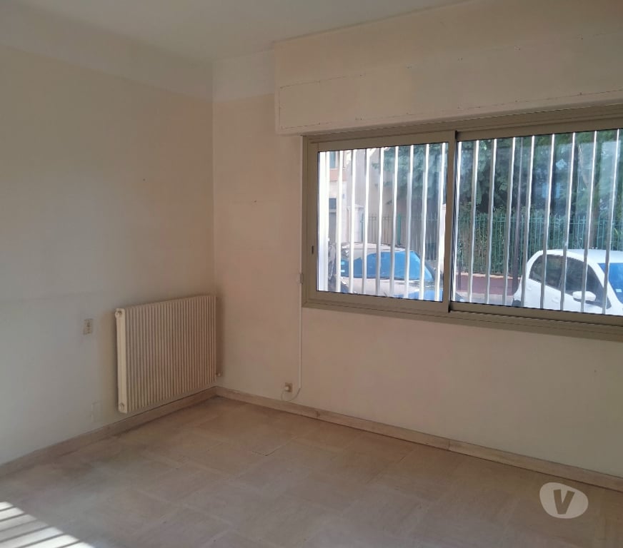 Appartements à vendre Alpes-Maritimes Antibes - 06600 - Photos Vivastreet Antibes Centre - Vaste 2 3 pièces avec garage