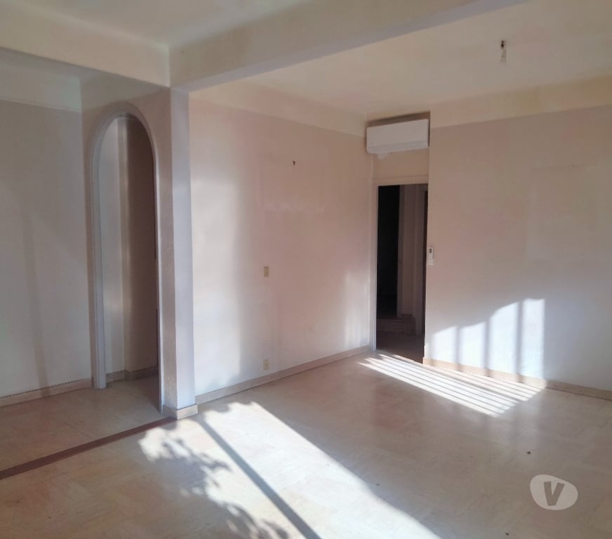 Appartements à vendre Alpes-Maritimes Antibes - 06600 - Photos Vivastreet Antibes Centre - Vaste 2 3 pièces avec garage