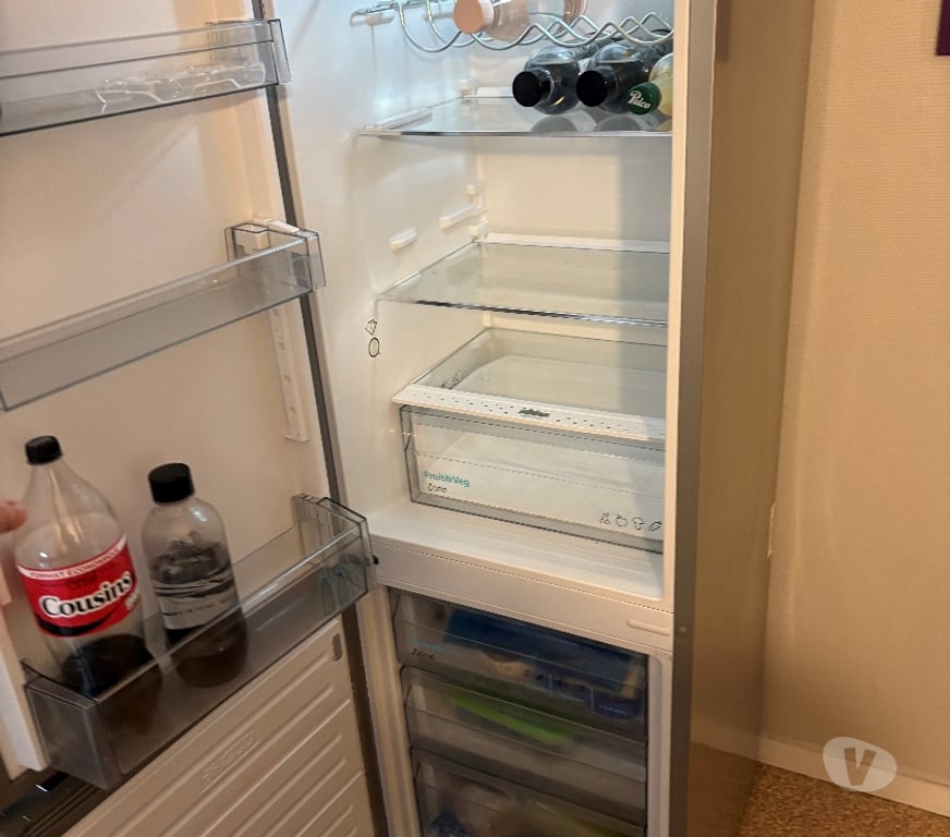 Electroménager occasion Ain Miribel - Photos Vivastreet Frigo combiné Sharp SJ-BB05DTXLF 288L inox