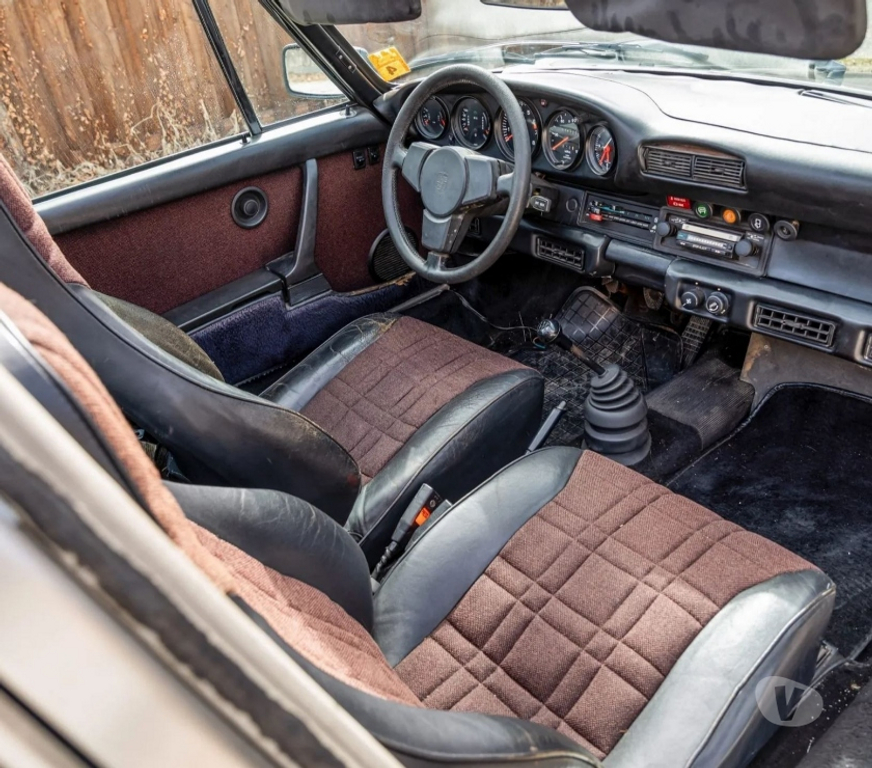 Voiture de collection Allier Villefranche d'Allier - Photos Vivastreet 1976 Porsche 911S Targa projet de restauration