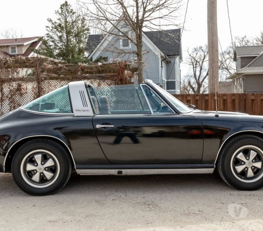Voiture de collection Allier Villefranche d'Allier - Photos Vivastreet 1976 Porsche 911S Targa projet de restauration