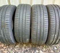 4 pneus été en 205 60 16 92H Michelin envoi rapide possib