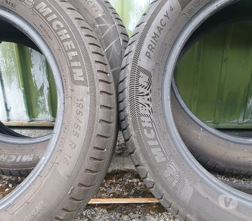 Pièces et services auto Loire St Etienne - Photos Vivastreet 4 pneus été 195 55 16 87H Michelin Primacy4 envoi possible