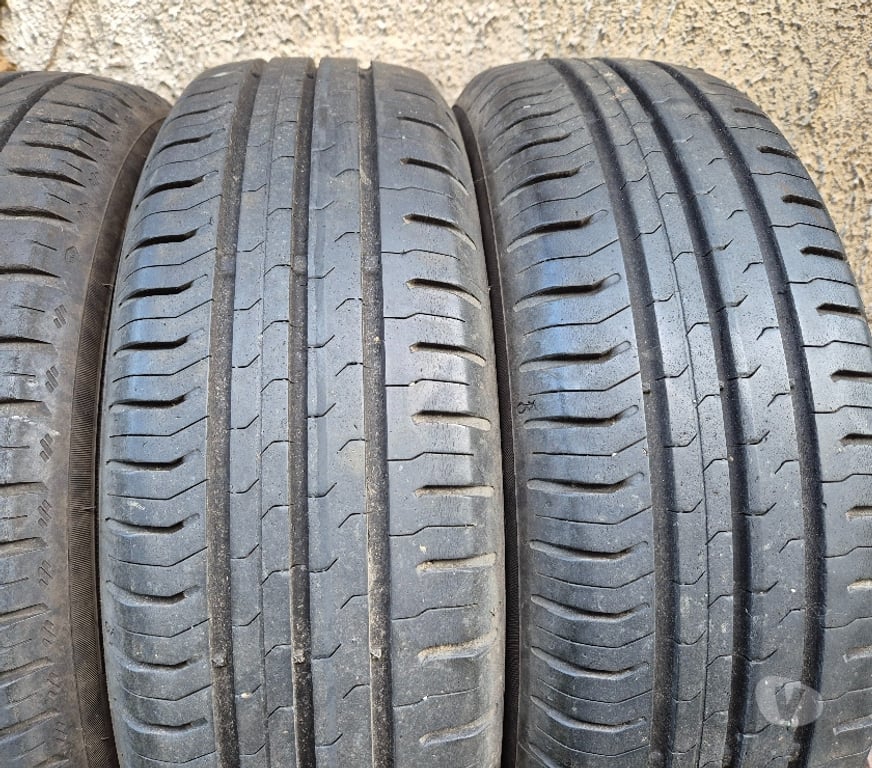 Pièces et services auto Loire St Etienne - Photos Vivastreet 4 pneus été 165 65 14 79T Conti + Kleber envoi possible