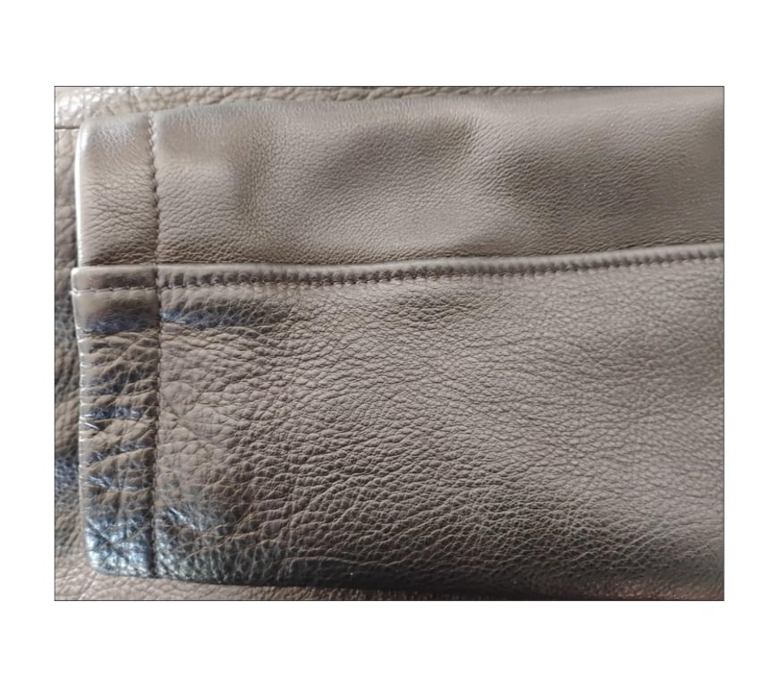 Vêtements occasion Vienne Buxerolles - 86180 - Photos Vivastreet Veste blouson Cuir marque originale Chevignon® Neuf