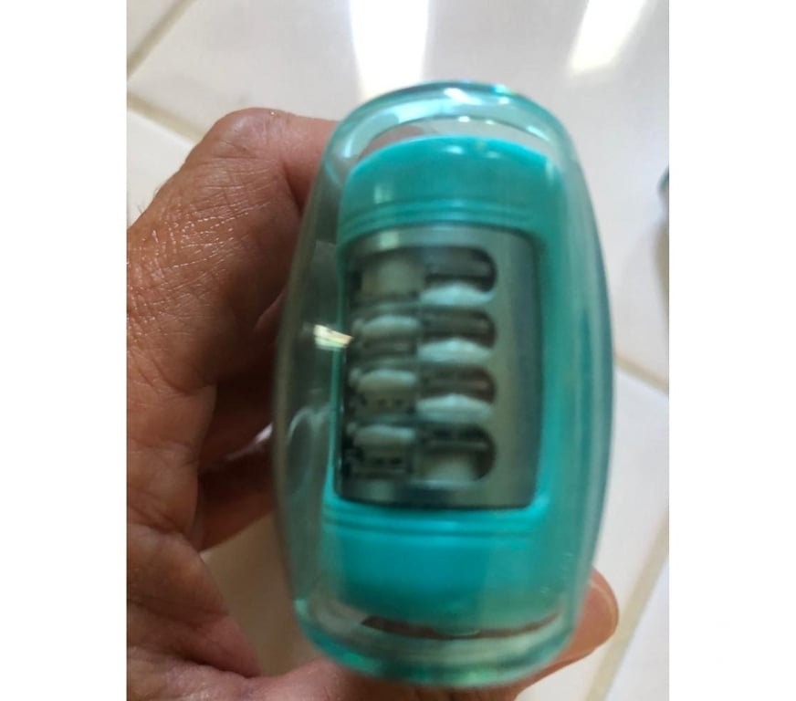 Beauté - Santé Hauts-de-Seine St Cloud - 92210 - Photos Vivastreet Donne épilateur électrique cause double emploi