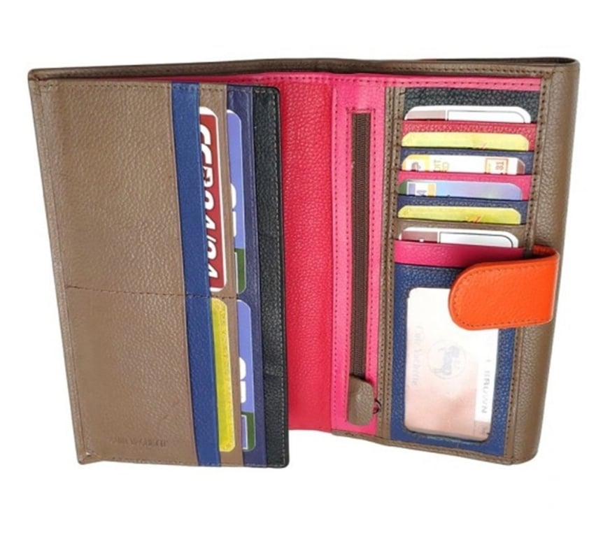 Accessoires - Bagagerie Oise Beauvais - 60000 - Photos Vivastreet Grand portefeuille femme cuyir