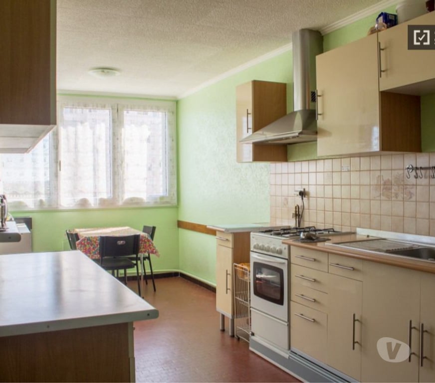 Colocations Rhône Villeurbanne - 69100 - Photos Vivastreet Chambre colocati on mixte non fumeurs Métro A Villeurbanne
