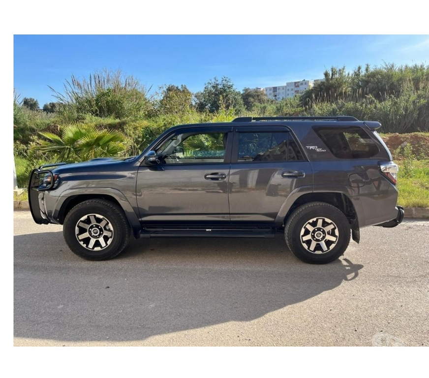 Voiture d'occasion Bouches-du-Rhône Marseille - Photos Vivastreet 🚗 Toyota 4Runner TRD Off-Road 2024 – Déjà en Algérie