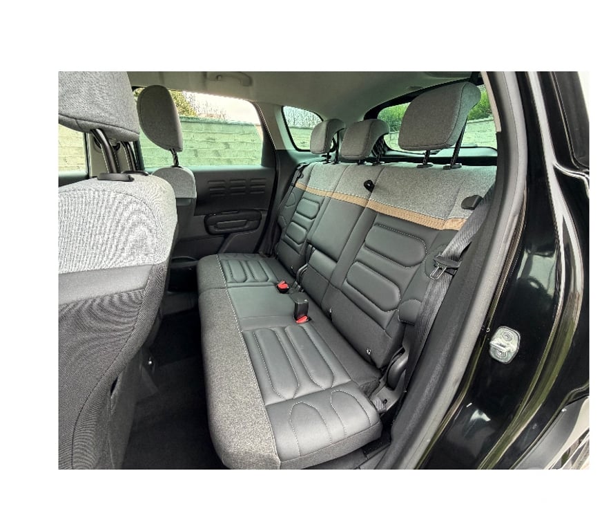 Voiture d'occasion Oise Nogent sur Oise - 60180 - Photos Vivastreet CITROEN C3 AIRCROSS SHINE PACK 110 CH ESSENCE BVM6 AN 2023