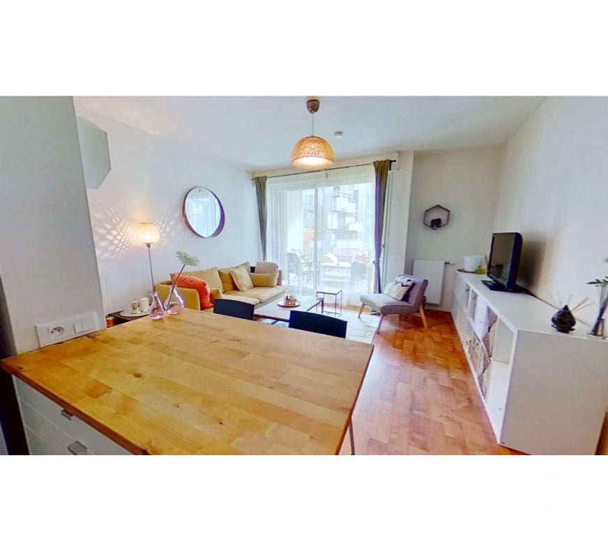 Appartement meublé Seine-Saint-Denis St Denis - 93200 - Photos Vivastreet agréable appartement T2 meublé de 45 m²