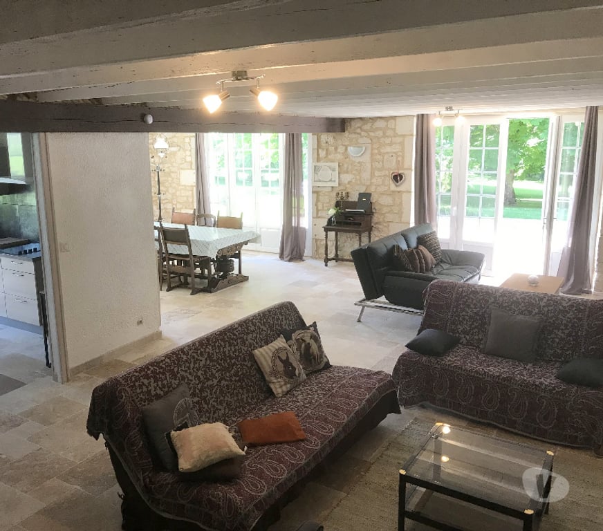 location saisonniere Dordogne Monestier - 24240 - Photos Vivastreet Spacieuse maison à la campagne proche Bergerac avec piscine