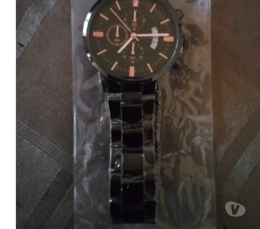 Montres occasion Pas-de-Calais Henin Beaumont - 62110 - Photos Vivastreet montre neuve et pile neuve