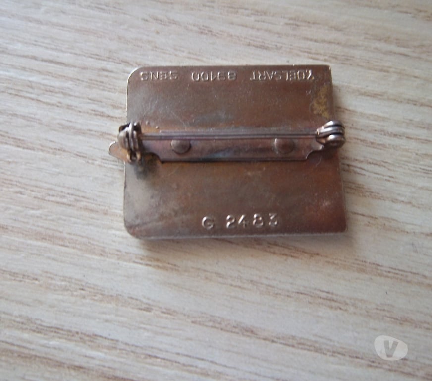 Collection Manche Valognes - 50700 - Photos Vivastreet insigne militaire 4 e régiment d'artillerie (4e RA) Delsart