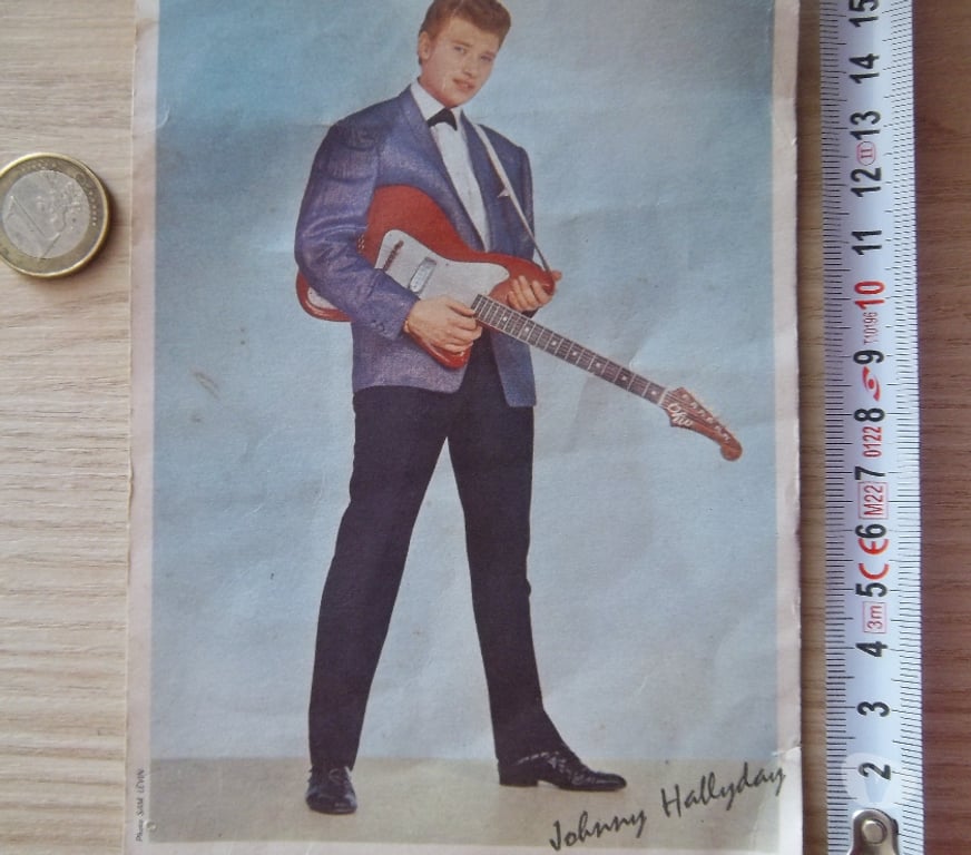 Collection Manche Valognes - 50700 - Photos Vivastreet johnny hallyday 18 ans collection vintage
