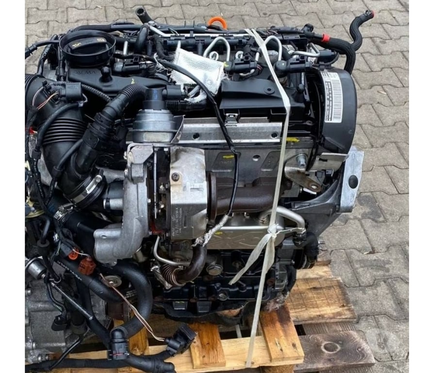 Pièces et services auto Paris Paris 1er ardt - 75001 - Photos Vivastreet Moteur VOLKSWAGEN 1.6 TDI code : CAY CAYA complet, garantie